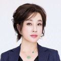 粉色窗帘房的堂姐
